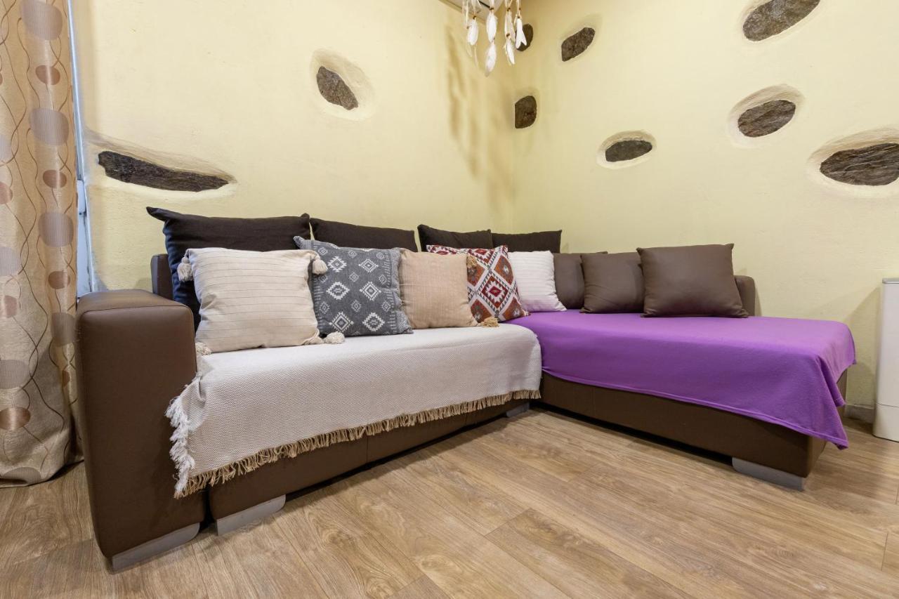 Apartment Zois Stone House *