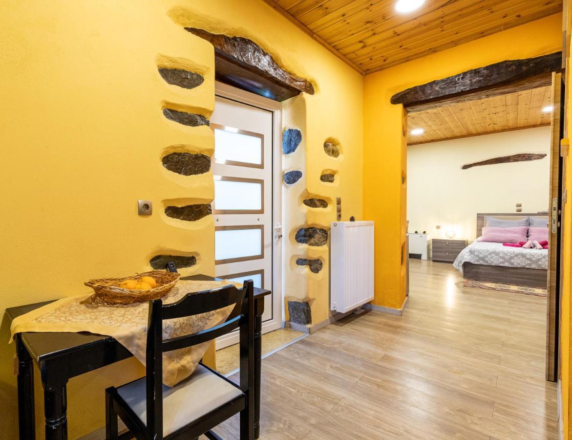 Apartment Zois Stone House
